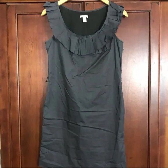 grey sleeveless shift dress Grey Shift Dress: Sustainable Cotton Tweed – Reistor main image 0